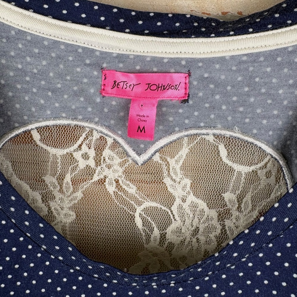 Betsey Johnson NWT Navy Polka Dot Top Size M Lace Trim Heart Cutout Coquette Y2K - Picture 2 of 8